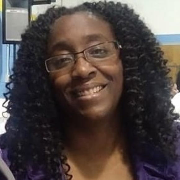 Meet your Posher, Diane - Picture 1 of 1